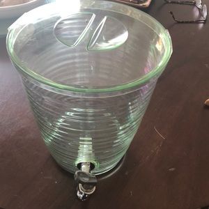 Beverage disperser